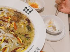 -渔语鱼酸菜鱼新川菜(来福士店)