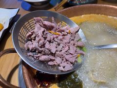 -洱火云南酸菜牛肉火锅(石景山当代商城店)