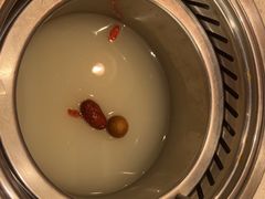 -龍歌自助小火锅(市北CBD万达店)