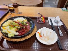 臻品腊味四宝煲-壹煲·煲仔饭·荷叶蒸饭·汤粉面