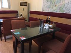 卡座-陈记贵州遵义羊肉粉·酸汤鱼(法华镇路店)