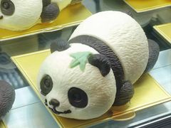 -雍容荟帝王蟹活龙虾展台自助(IFS黑金店)