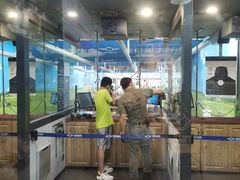 -都市枪神实弹射击俱乐部