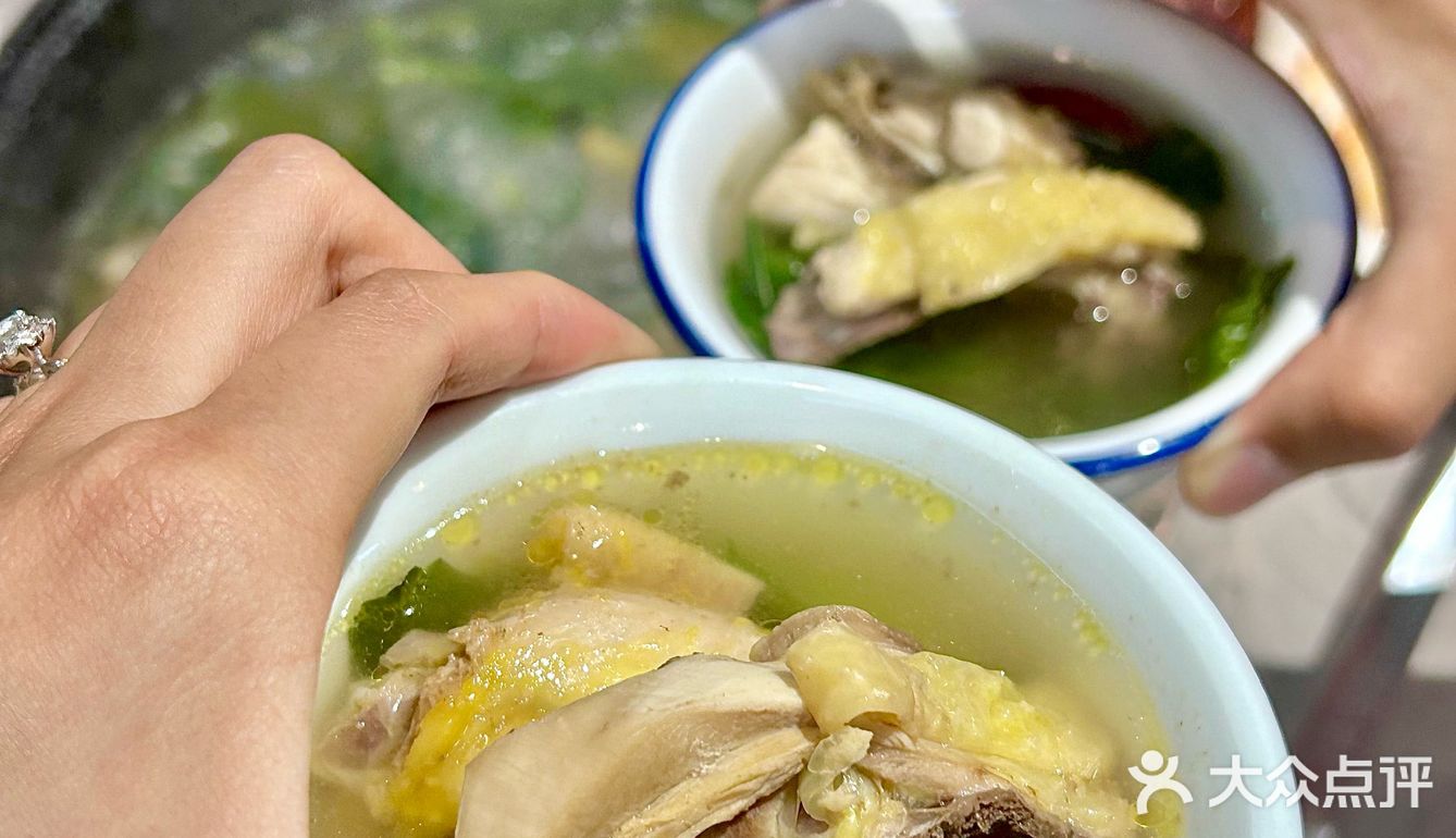 假芫茜汤煲！清远独一份吗 🤤肉鲜汤清甜