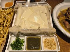 -95号酱骨·一块豆腐(展春园西路店)