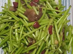 藜蒿炒腊肉-南昌绿地铂瑞酒店·臻萃轩中餐厅