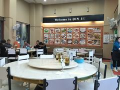 -覃记海鲜美食餐厅