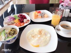 -上海漕河泾万丽酒店