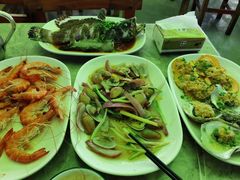 -四川小胡子海鲜(丁村万人海鲜广场店)