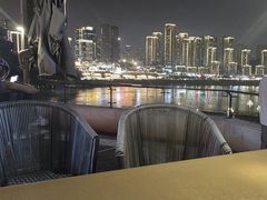 -埠口精酿夜景餐酒吧· BREWPORT BISTRO(长嘉汇重庆之眼店)