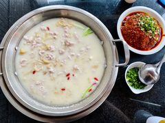 -老来福·非遗酸汤兔(凯旋路店)