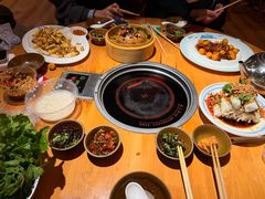 -苗阿哥酸汤牛肉火锅(体育场店)