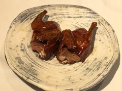 脆皮烤乳鸽-新荣记(建国门外大街店)