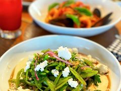 -ROAST coffee & eatery