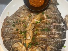 -肥肥虾庄·金牌油焖大虾(杨园滨江时代walk店)
