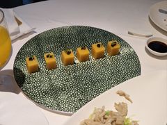 鱼子酱黄豆糕-悦泰环球美食自助(金茂旗舰店)