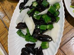 秋葵木耳炒山药-北疆饭店(金狮广场店)