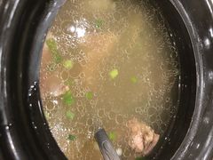 -大鸭梨烤鸭店(金顶街店)