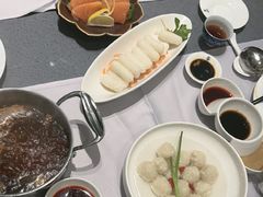 -红鼎豆捞·非遗鲍皇汤火锅(宝丰路店)