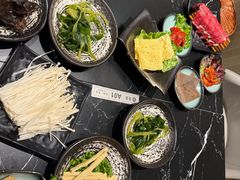 -湊湊火锅·茶憩(颐堤港店)