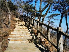 -燕窝岭