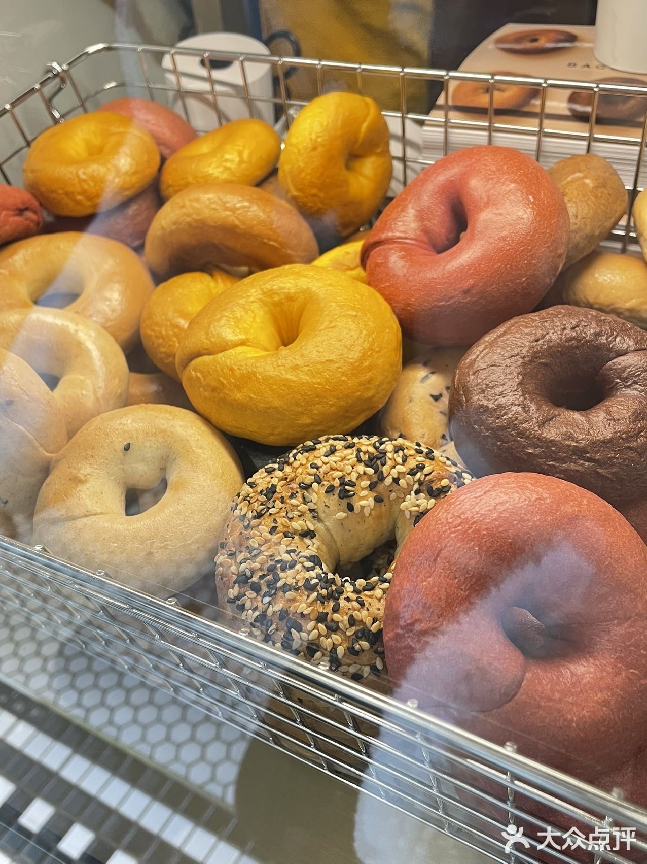 在黑石发现一家充满阳光的贝果店！