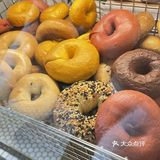 在黑石发现一家充满阳光的贝果店！