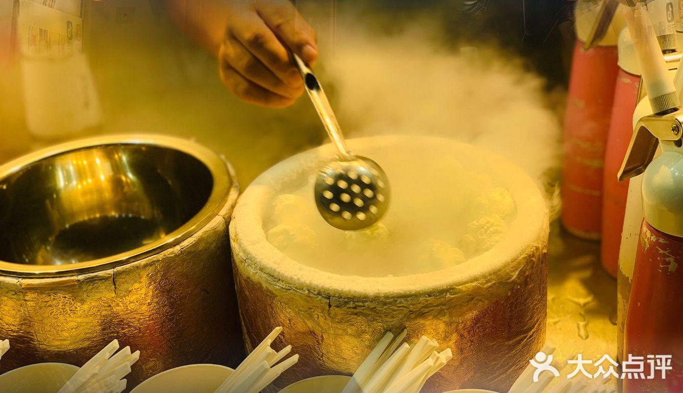 假期游桂林，食正阳步行街。我来帮你拔拔草[吐]