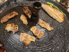 -江南猪肉商会无限续吃(弘大店)