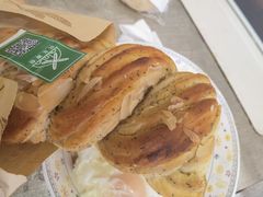 大吉岭红茶杏仁奶酥-风车面包