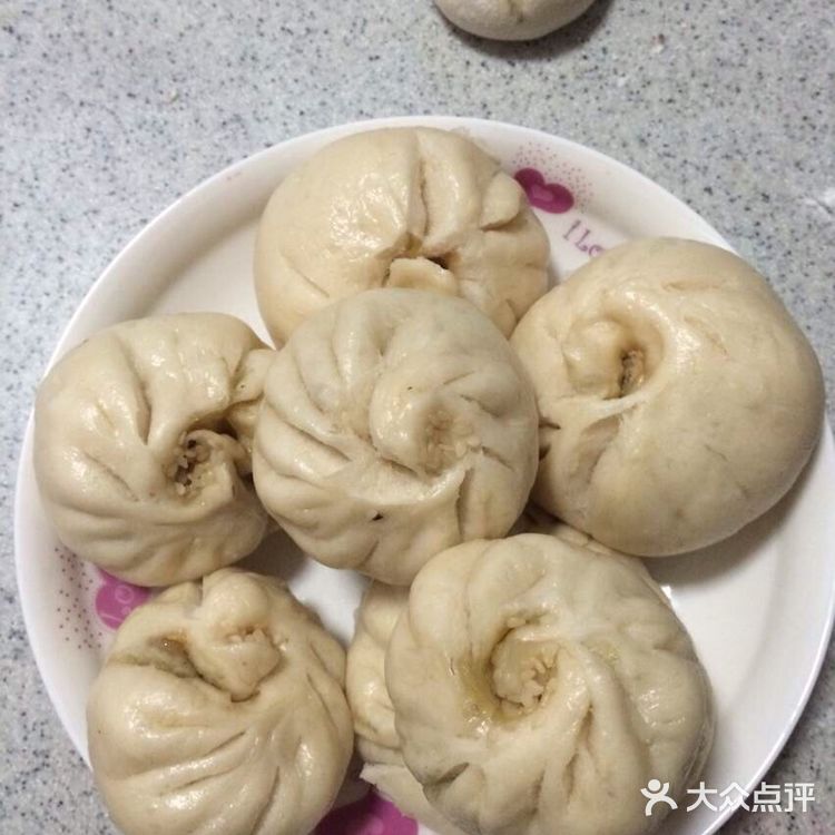 自制芽菜肉包子做法
