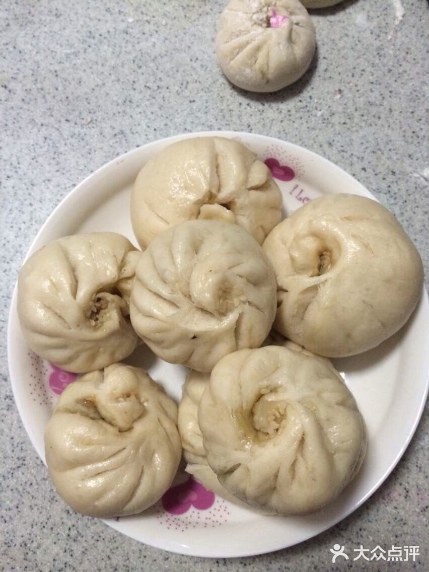 自制芽菜肉包子做法