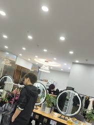 -藤野造型烫染·漂发