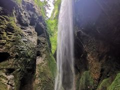 -龙水峡地缝景区