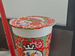 -蜜雪冰城(万达广场外B号门门口外集装箱店)