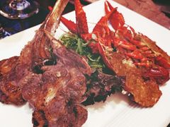 香扒小龙虾配法式羊排-湖景知味西餐厅•自助餐• 轻食(南京金茂威斯汀大酒店)