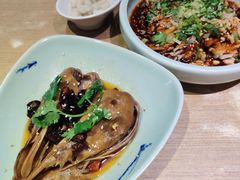 吃货鸭头-川流不息(北蔡休闲广场店)