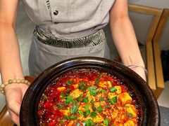 -万重锦·人文川菜馆(骡马市店)