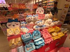 -名创优品(山东青岛华润万象城店)