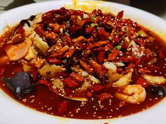 精品山城毛血旺-闫府私房菜·百年鲁菜(欧亚店)