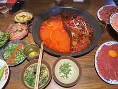 -萍姐火锅·公路夜市(武汉首店)