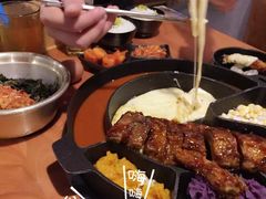 -肥肥虾庄·金牌油焖大虾(杨园滨江时代walk店)