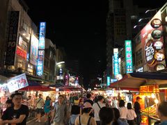 -六合夜市