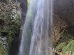 -龙水峡地缝景区