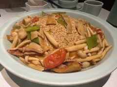 -江城小馆陕南妈妈菜·全球旅行餐厅(钟楼店)