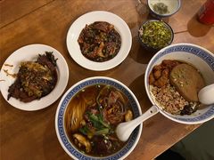 -沪西老弄堂面馆(定西路店)