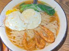 -蜜桃餐厅·伴山(湖滨商业街店)