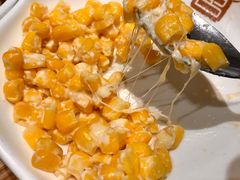 烤盘内的芝士玉米-韩宫宴烤肉·料理(苏州中心店)