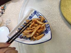 -丰满楼