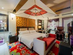 -喜鹊愉家酒店(郑州曼哈顿博览中心地铁站店)